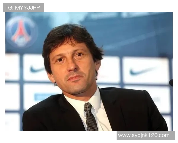 足球场上的55号球星：他如何凭借实力成为赛场新传奇的焦点人物